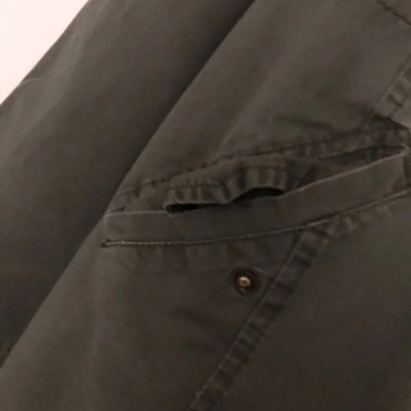 jacket - Picture 3 of 9